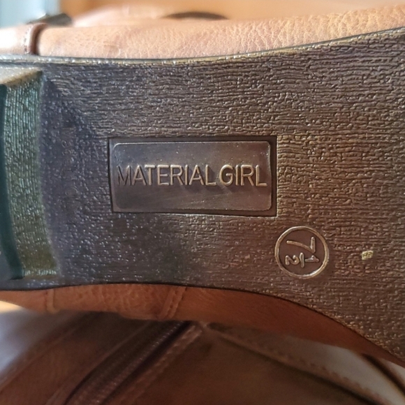 Material Girl Size 7.5 Boots Over Knee Riding Flat Strappy Brown Tan Vegan Faux - Picture 7 of 7